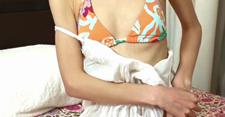 ジュニアアイドル 貧乳ビキニ