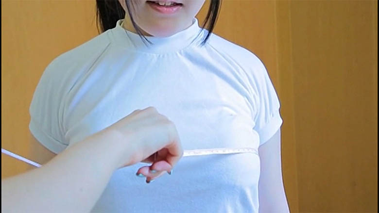 岡田陽菜 巨乳 2